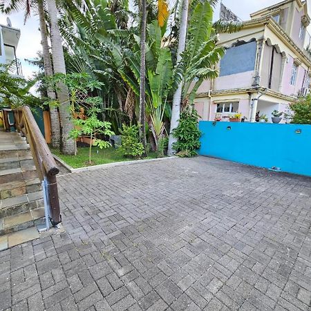 Tropical Apartment Ла Гулет Екстериор снимка