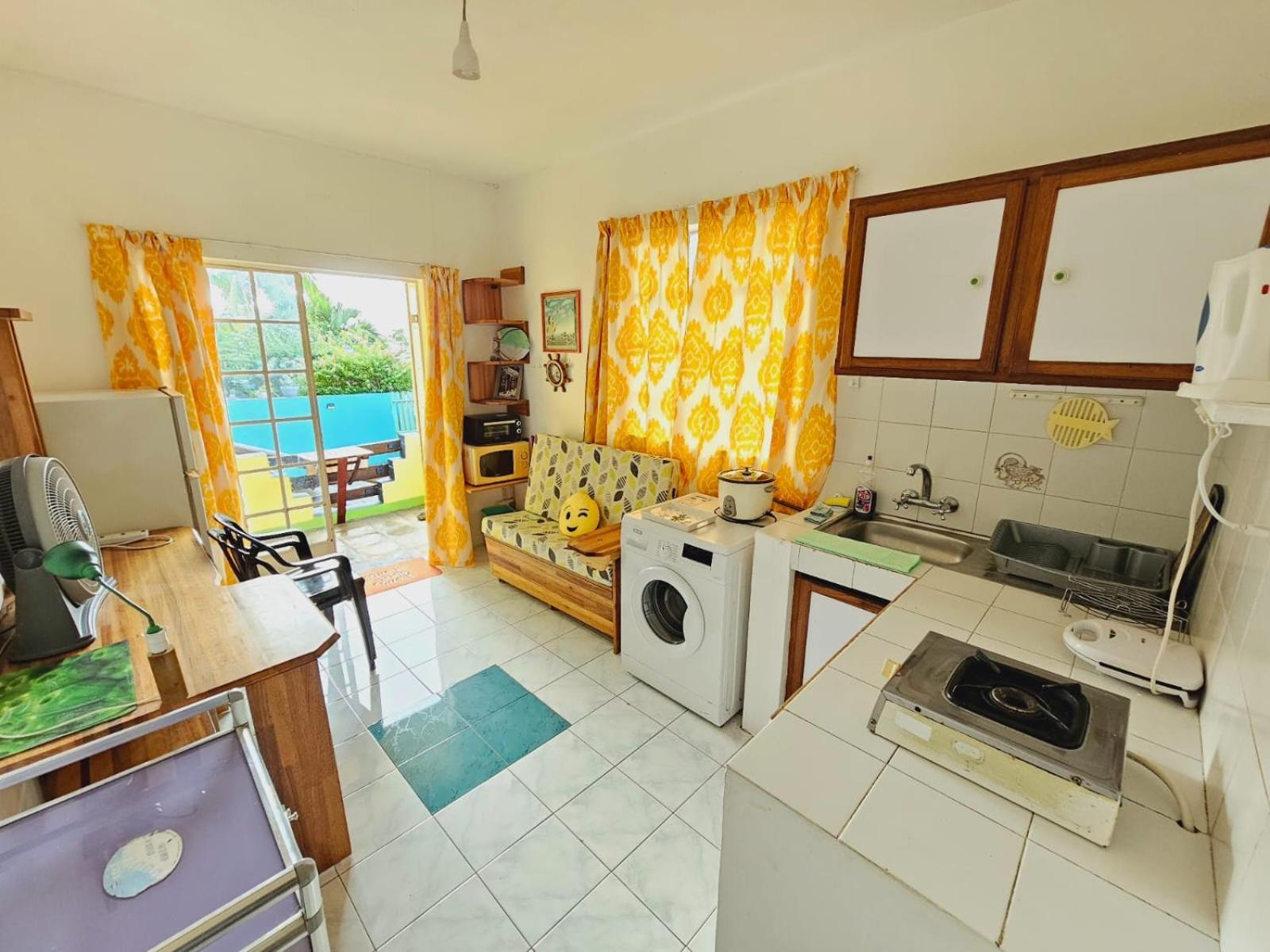 Tropical Apartment Ла Гулет Екстериор снимка